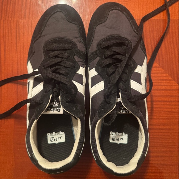 Onitsuka Tiger Serrano Sneaker - Picture 1 of 6